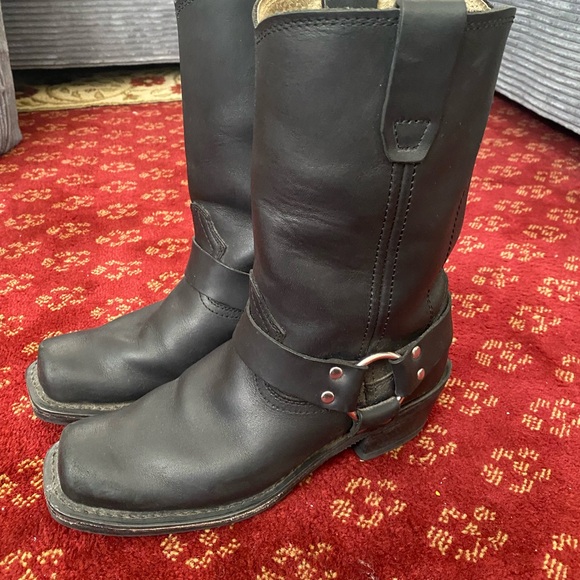Durango Harness Boots - Picture 2 of 5